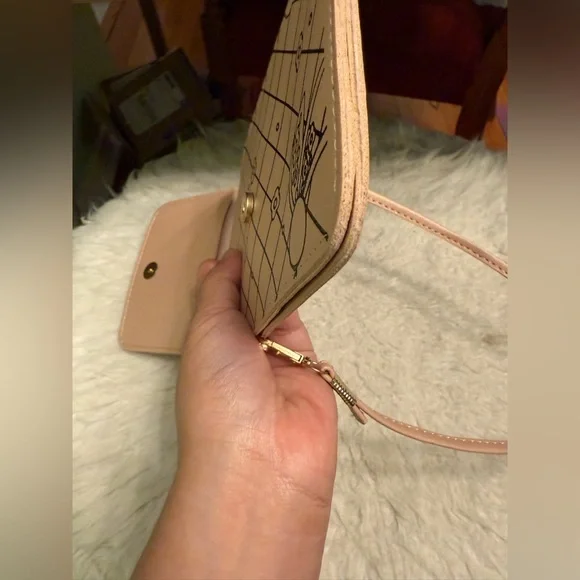 Cute Pink Crossbody Bag with Cat Design - Picture 8 of 9